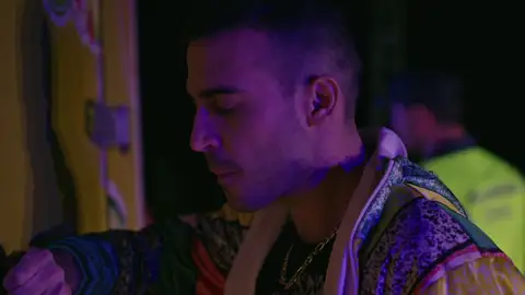 La operación huida sigue en marcha: ¡Han dado esquinazo a la policía! La operación huida sigue en marcha: ¡Han dado esquinazo a la policía!