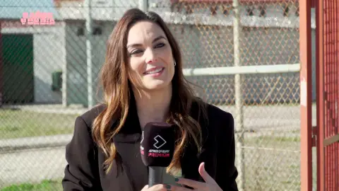 Mónica Carrillo vuelve a sus orígenes de reportera en 'Dos años y un día': Así ha sido su paso por la serie Mónica Carrillo vuelve a sus orígenes de reportera en 'Dos años y un día': Así ha sido su paso por la serie