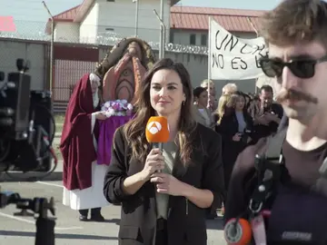 La 'salida' de Carlos de la cárcel, tras las cámaras de 'Dos años y un día' La 'salida' de Carlos de la cárcel, tras las cámaras de 'Dos años y un día'