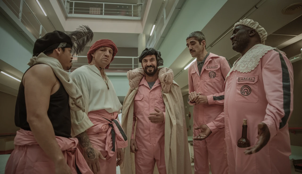 ¿Conseguirá Carlos el indulto? 'Dos años y un día' llega al final de su primera temporada