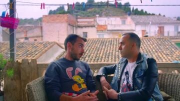 Jordi confiesa a Sharonne cómo pasó a convivir con el VIH