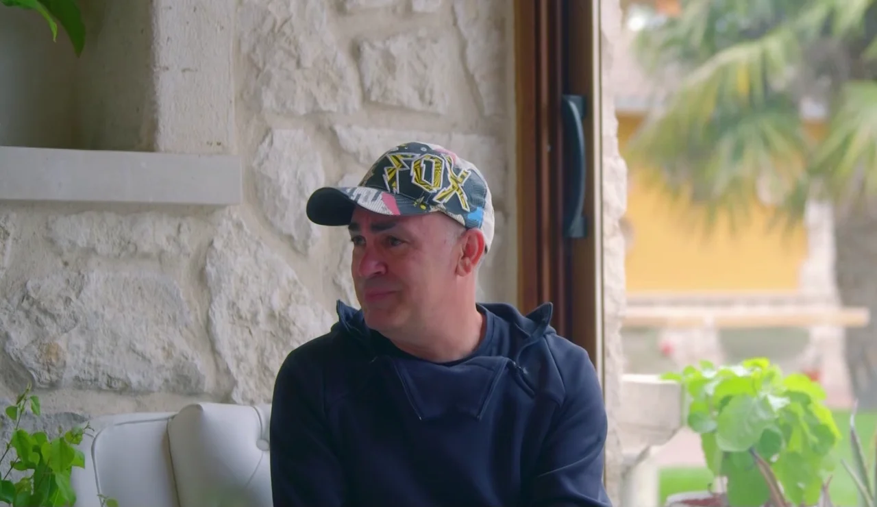 José lleva toda su vida ocultando su homosexualidad a sus padres: "Me supone mucho dolor"