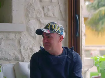 José lleva toda su vida ocultando su homosexualidad a sus padres: "Me supone mucho dolor" José lleva toda su vida ocultando su homosexualidad a sus padres: "Me supone mucho dolor"