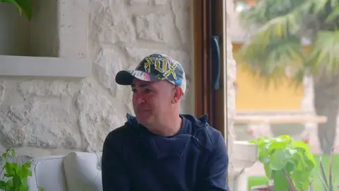 José lleva toda su vida ocultando su homosexualidad a sus padres: "Me supone mucho dolor" José lleva toda su vida ocultando su homosexualidad a sus padres: "Me supone mucho dolor"