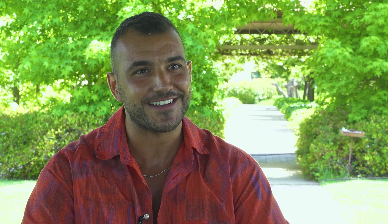 Gualter de Sá, jefe de vestuario, nos desvela el nombre del diseñador del vestido de novia de Sandra