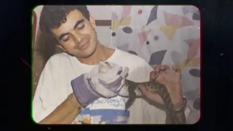 Las surrealistas anécdotas de Spook: desde cocodrilos por la sala hasta Antonio Banderas y Pedro Almodóvar de fiesta Las surrealistas anécdotas de Spook: desde cocodrilos por la sala hasta Antonio Banderas y Pedro Almodóvar de fiesta