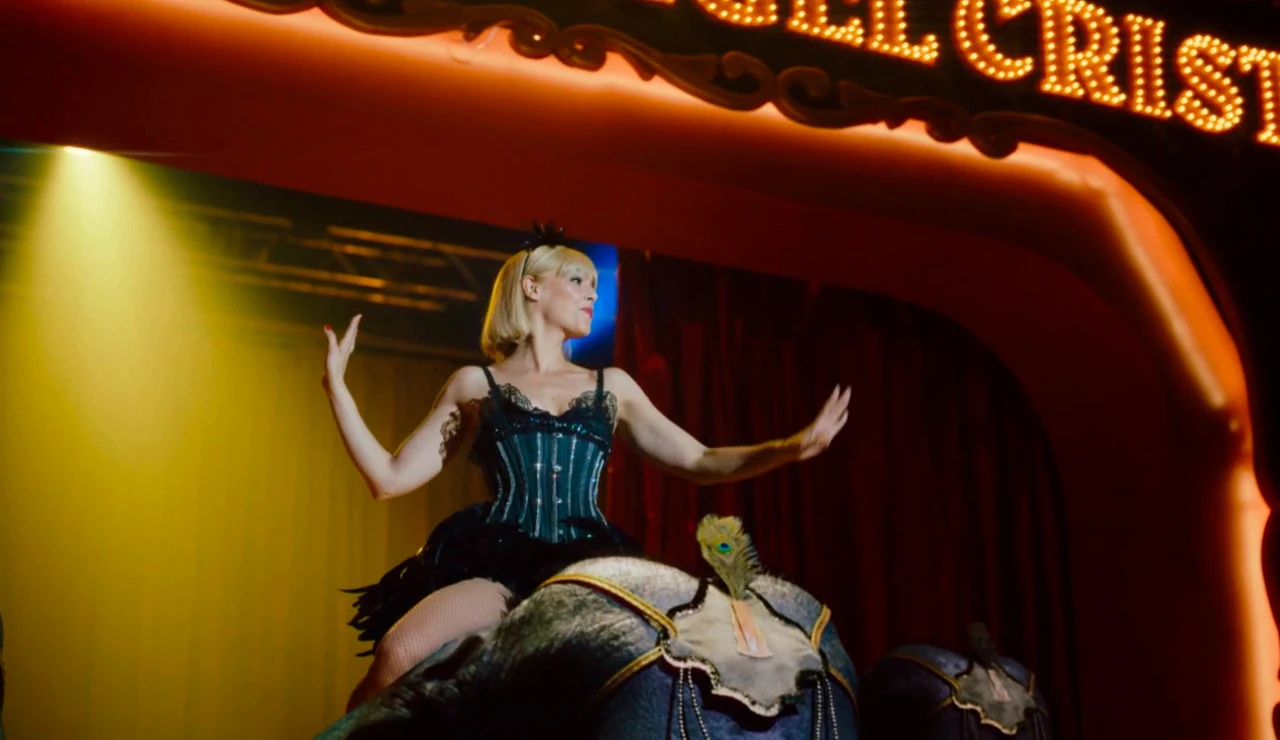 Bárbara Rey conquista el circo de Ángel Cristo con su espectáculo de elefantes