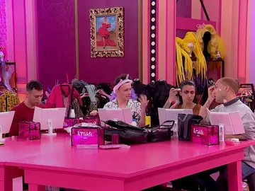 "Yo tengo miedo cuando salgo a la calle": Las reinas comparten el verdadero terror que viven en su día a día "Yo tengo miedo cuando salgo a la calle": Las reinas comparten el verdadero terror que viven en su día a día