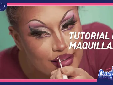 Clover Bish desvela en su tutorial de maquillaje el consejo que le dio Samantha Ballentines Clover Bish desvela en su tutorial de maquillaje el consejo que le dio Samantha Ballentines