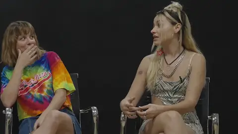 Así reaccionan las actrices de ‘Zorras’ a diferentes situaciones en pareja Así reaccionan las actrices de ‘Zorras’ a diferentes situaciones en pareja