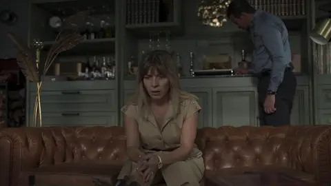 ¡Sangre! Cata y Brahim descubren que se ha cometido un crimen en el cobertizo ¡Sangre! Cata y Brahim descubren que se ha cometido un crimen en el cobertizo