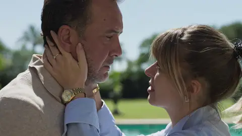Catalina le pide a Vicente que pare con esta locura Catalina le pide a Vicente que pare con esta locura