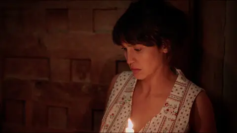 María descubre la verdad en una carta de Llanos: ¿Estaba embarazada de otro hombre? María descubre la verdad en una carta de Llanos: ¿Estaba embarazada de otro hombre?