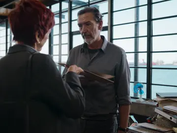 Luis y Naira tendrán que coordinar juntos el equipo de Homicidios Luis y Naira tendrán que coordinar juntos el equipo de Homicidios