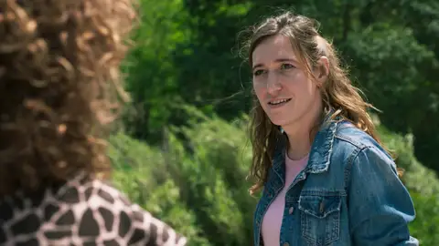 Candela, alucinada con las tareas de Un nuevo amanecer: "¿Esto está 'renumerado'?" Candela, alucinada con las tareas de Un nuevo amanecer: "¿Esto está 'renumerado'?"