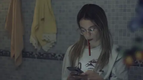 Toni, Érika, Luna y Walter arreglan su viernes juntxs a través de su red social Toni, Érika, Luna y Walter arreglan su viernes juntxs a través de su red social