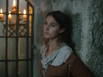 El apasionado beso de Telmo a Lucía en la cárcel El apasionado beso de Telmo a Lucía en la cárcel