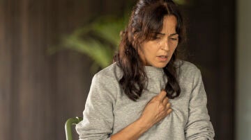 En el cap&iacute;tulo 4... &Aacute;ngela pasa su primer d&iacute;a en internamiento psiqui&aacute;trico: &ldquo;Yo solo quiero descansar&rdquo;