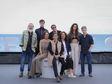 La sombra de la tierra, la nueva serie original de atresplayer, aterriza en el Festival de San Sebastián La sombra de la tierra, la nueva serie original de atresplayer, aterriza en el Festival de San Sebastián