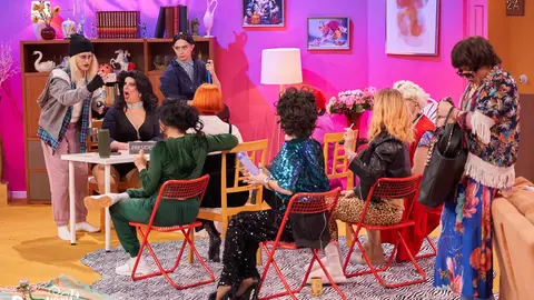 Aquí no hay quien diva: la comedia con la que las reinas de Drag Race España homenajean a la mítica serie de televisión Aquí no hay quien diva: la comedia con la que las reinas de Drag Race España homenajean a la mítica serie de televisión