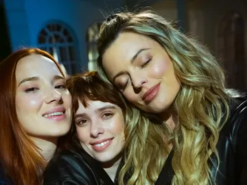 Sonia, Lidia y Ruth son las tres hermanas de ¿A qué estás esperando?. Sonia, Lidia y Ruth son las tres hermanas de ¿A qué estás esperando?.