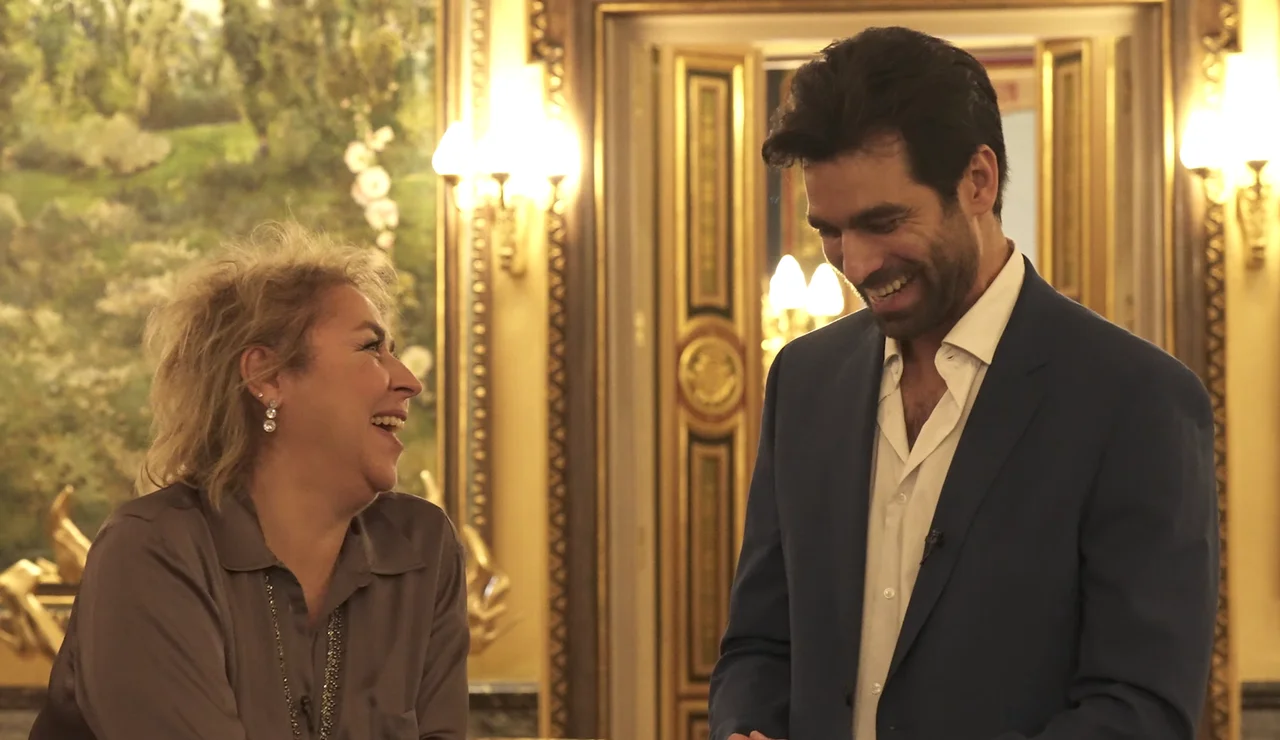 Megan Maxwell descubre cómo se siente Rubén Cortada en las escenas calientes