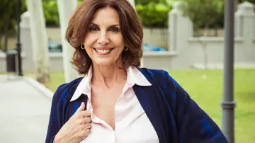 Pastora Vega interpreta a Mía