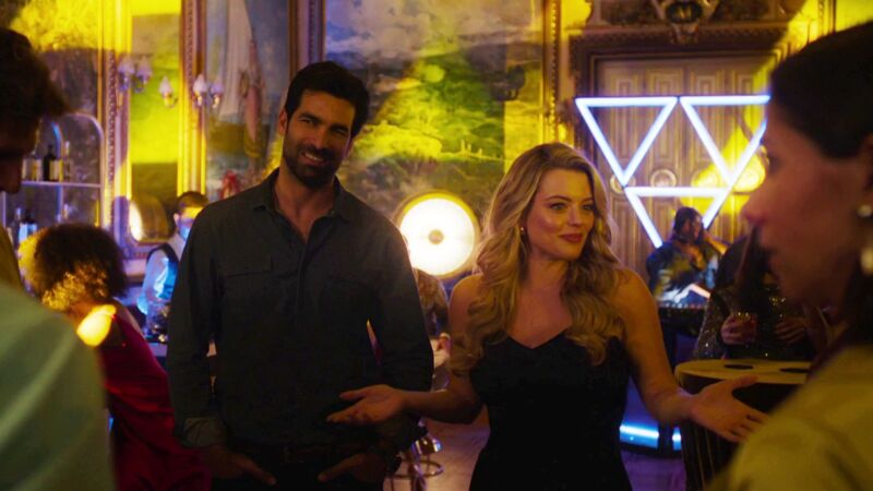 ¡Bienvenidos al club Zafiro! Can y Sonia explican las normas: “Siempre con respeto” 