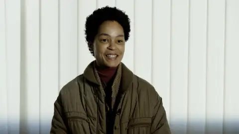 Godeliv Van den Brandt nos presenta a Luna Godeliv Van den Brandt nos presenta a Luna