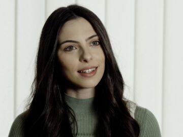 Nina Minelli nos presenta a Almudena su personaje en Santuario 