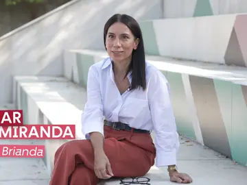 Itziar Miranda es Brianda, una de las profesoras del Zurbarán en FoQ. La nueva generación: "Un personajazo" Itziar Miranda es Brianda, una de las profesoras del Zurbarán en FoQ. La nueva generación: "Un personajazo"