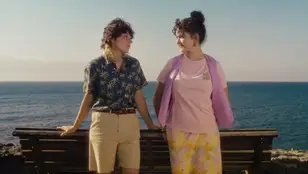 Marina y Lele declarándose