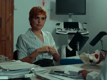 Marta acude a consulta médica Marta acude a consulta médica