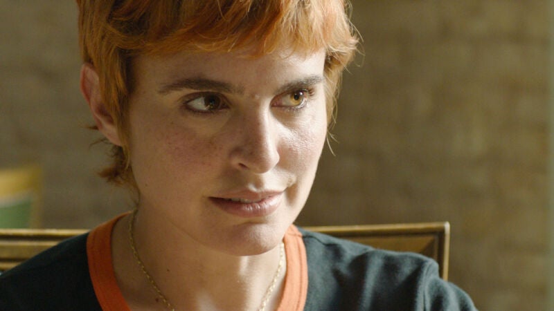 Marta se entera de que tiene que dejar su piso