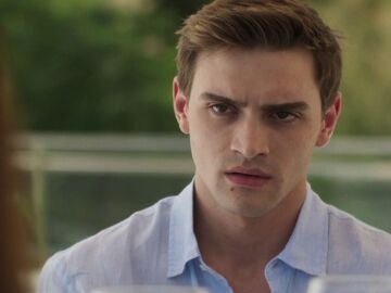 &Aacute;lvaro estalla ante sus padres en el quinto cap&iacute;tulo de Mar Afuera