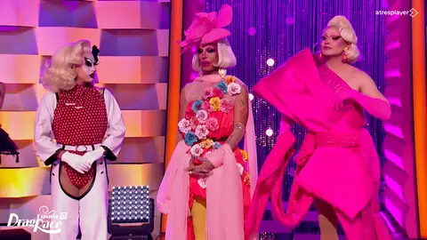 Nori deja su medio corazón a Satín Greco tras ser eliminada de Drag Race España: ¿A quién salvará la reina del lipsync? Nori deja su medio corazón a Satín Greco tras ser eliminada de Drag Race España: ¿A quién salvará la reina del lipsync?