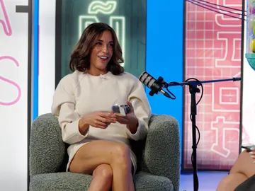 Carlota Baró se enfrenta a la bola negra Carlota Baró se enfrenta a la bola negra