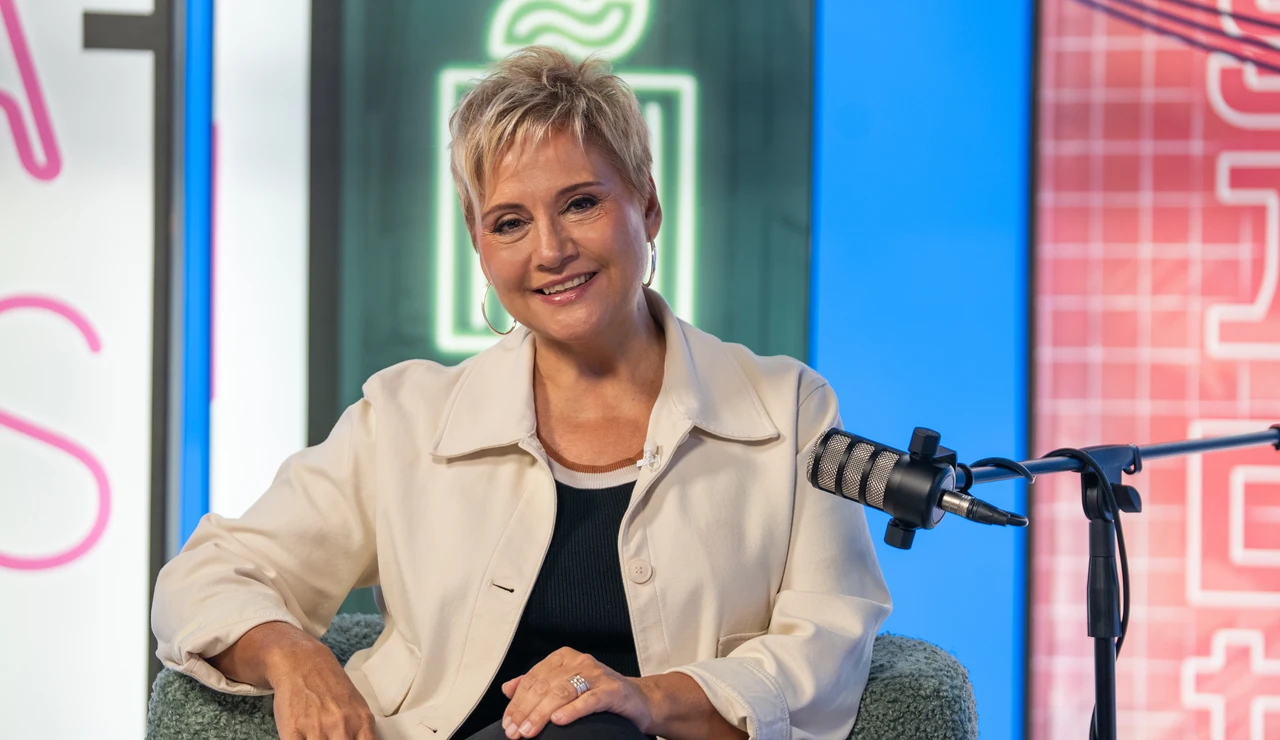 Glòria Serra repasa 15 años de trayectoria en una entrevista única en Una vuelta más