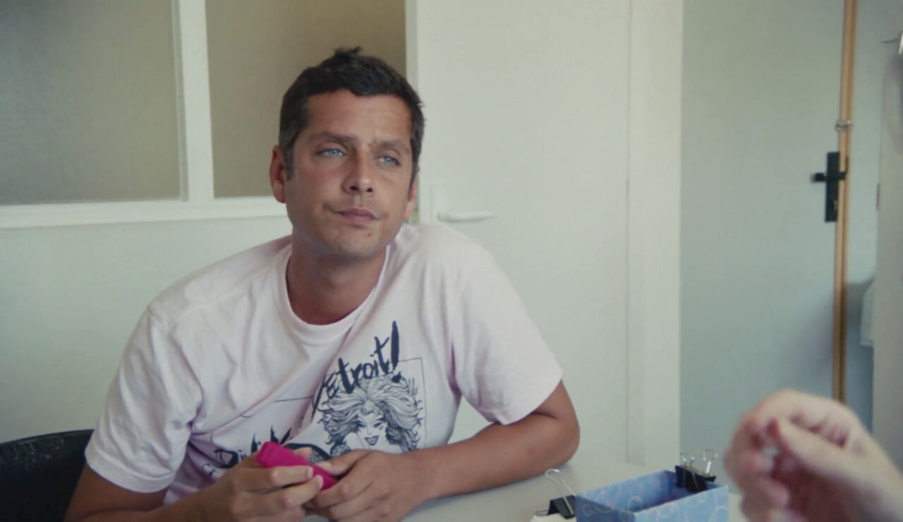  Eduardo Casanova rompe su silencio y revela que vive con VIH en Sidosa: &ldquo;Esto es una necesidad&rdquo;