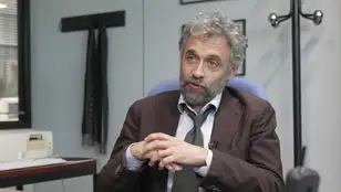Pau Durà da vida a Pau García en 33 Días