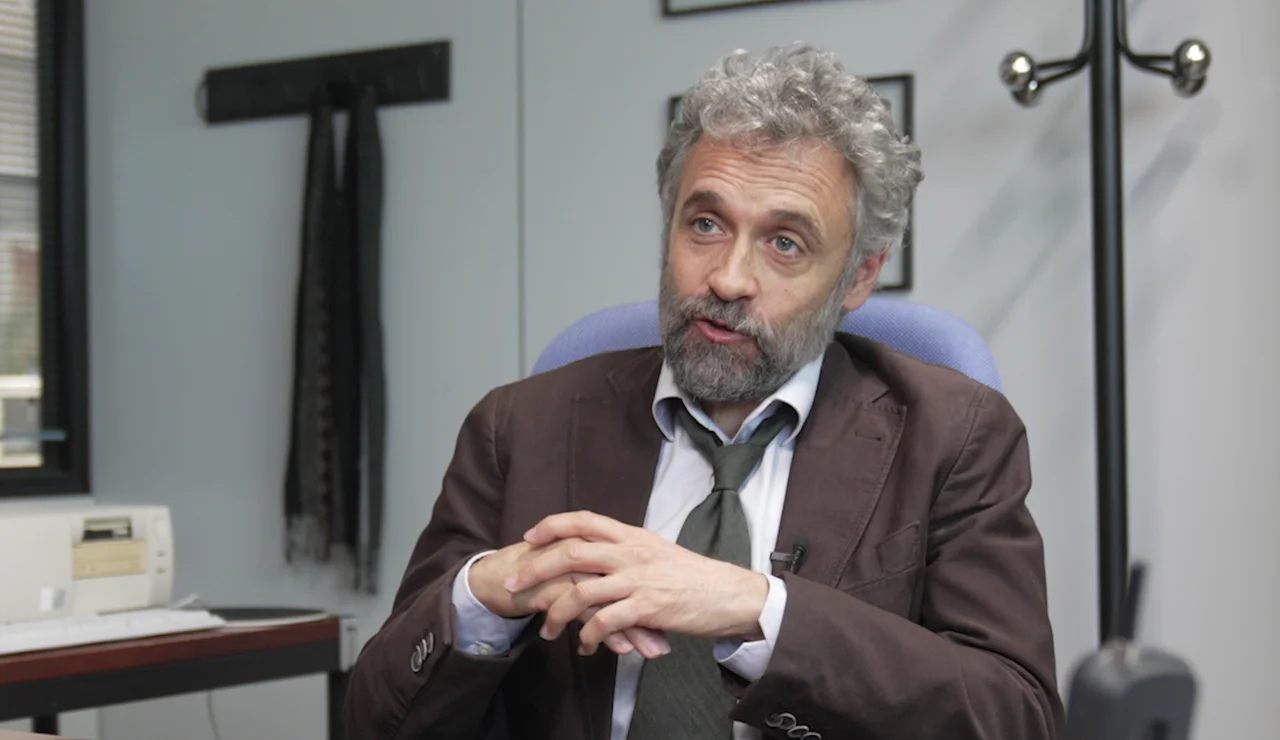 Pau Durà da vida a Pau García en 33 Días