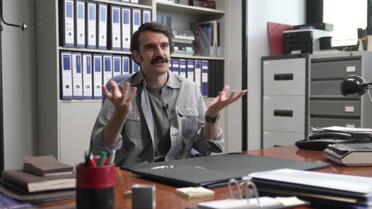 Joan Sol&eacute; es Hurtado en 33 D&iacute;as